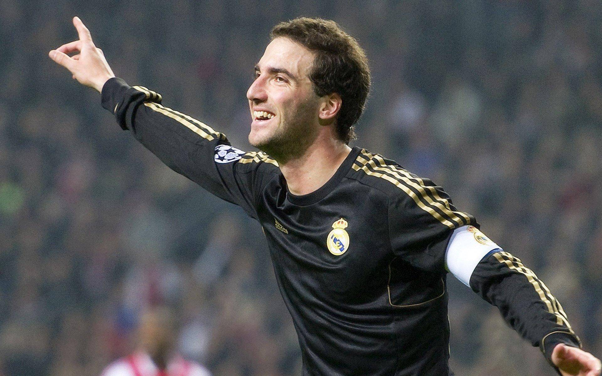 比赛神操作:球员的高难度精彩表演,球赛人物